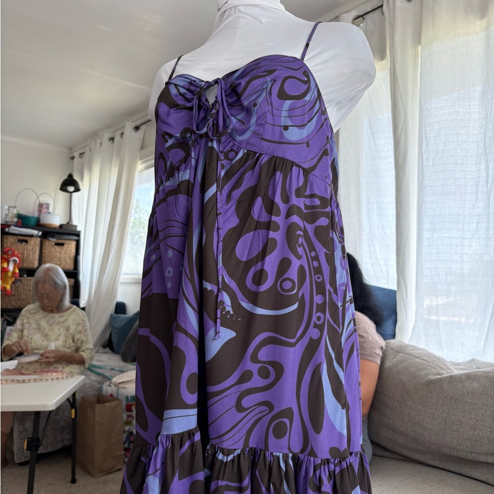 Manuhealii BNWT Vintage! Rare Style and size XL Purple/blk/blue Auli’i Dress